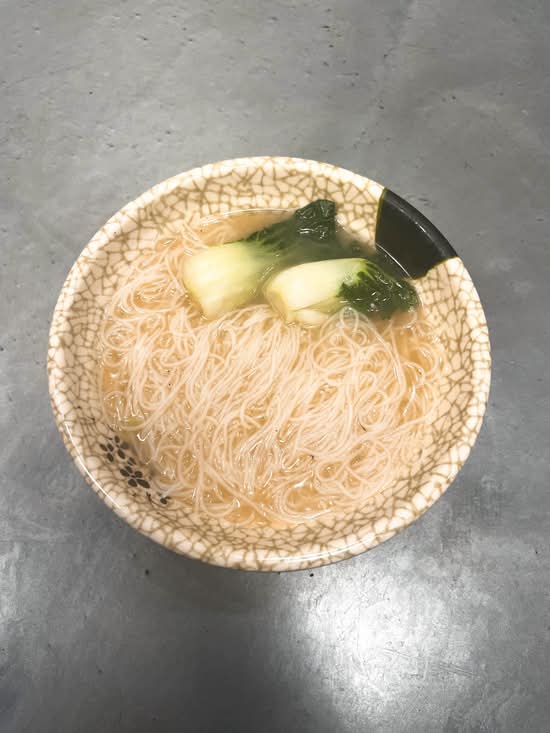 V22 Rice Vermicelli 米粉 （碗）